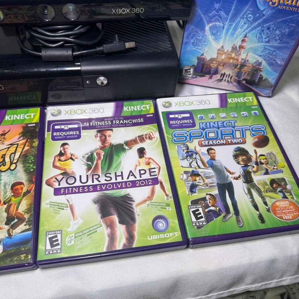 Microsoft Xbox 360 E Console Model 1538 Black Bundle Kinect 5 Games Controller